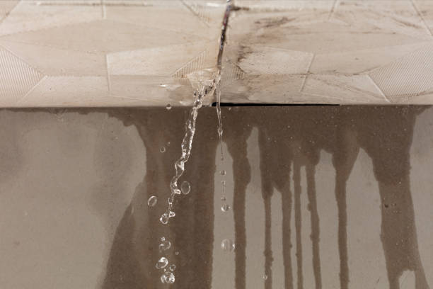 Professional Burst Pipe Cleanup technician working in Baxter, TN